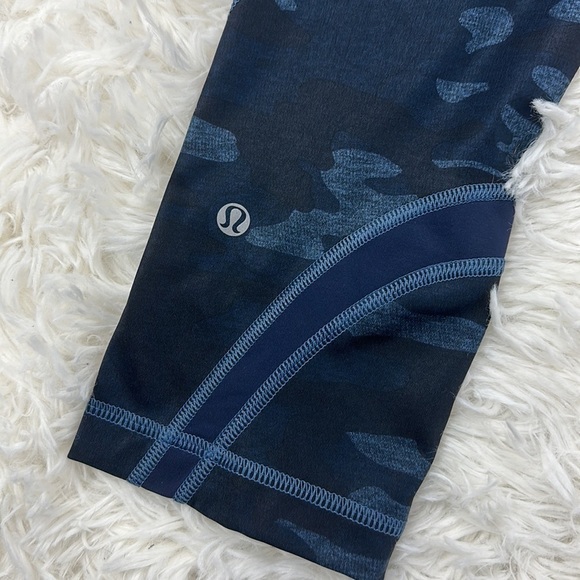 🔥$SALE$🔥 Lululemon Inspire Crop Luxtreme Heathered Texture Lotus Camo Oil - Picture 5 of 6